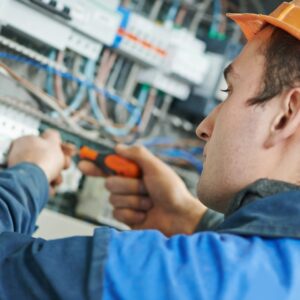 img of an electrician