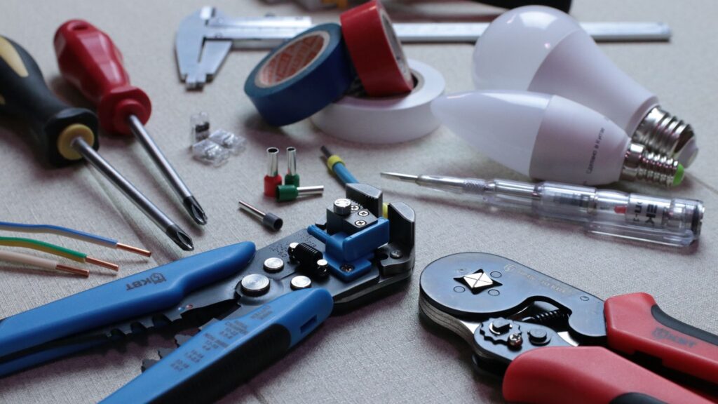 electrician tools